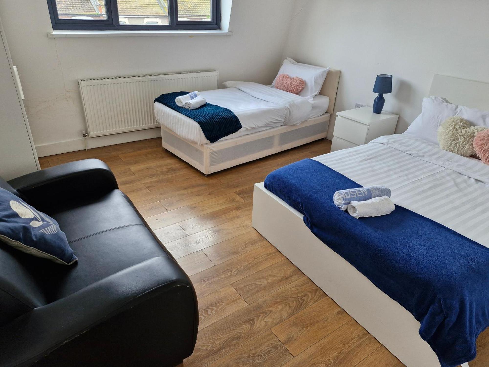 Simply Relax,1 Eastham London Apartment Ngoại thất bức ảnh
